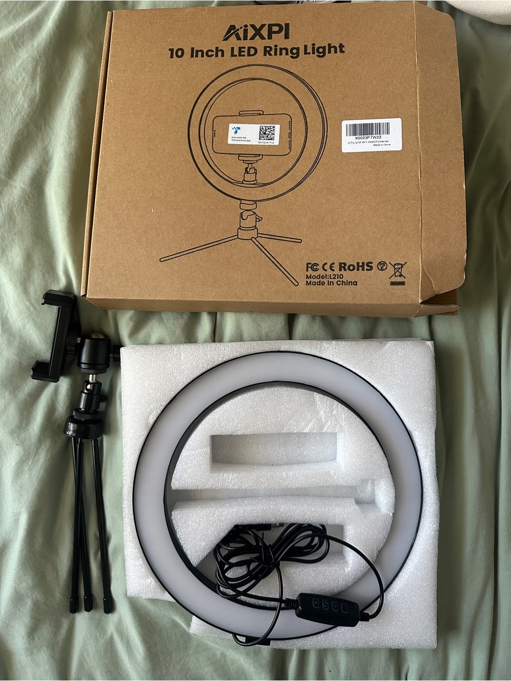 AiXPI 10 Inch LED Ring Light - White/Black